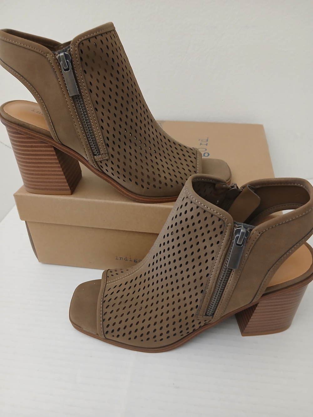 Indigo Id Various Sizes Open-toe  Heels Peep Toe Booties $25